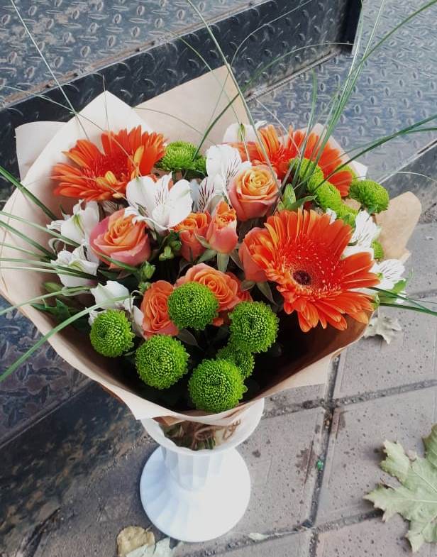 Букет цветов из: Герберы, Хризантемы, Альстромерии и Розы в Ровеньках
