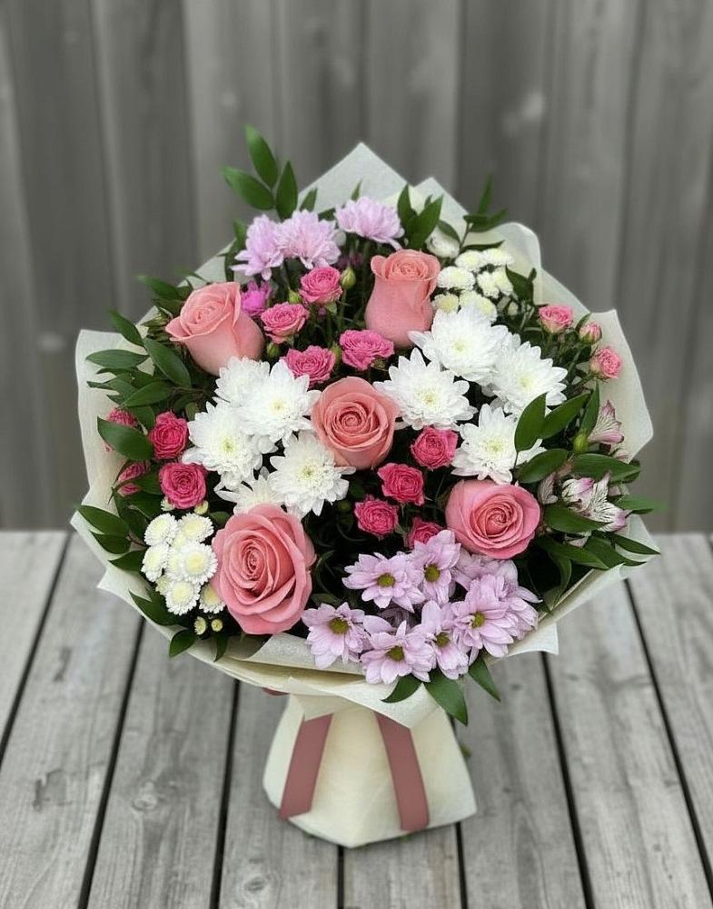 Букет цветов из: Альстромерии, Гвоздики, Розы и Хризантемы в Ровеньках
