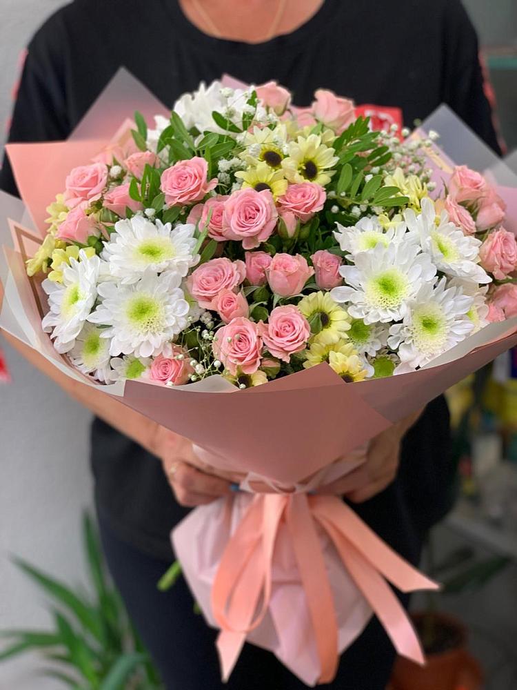 Букет цветов из: Розы и Хризантемы в Ровеньках