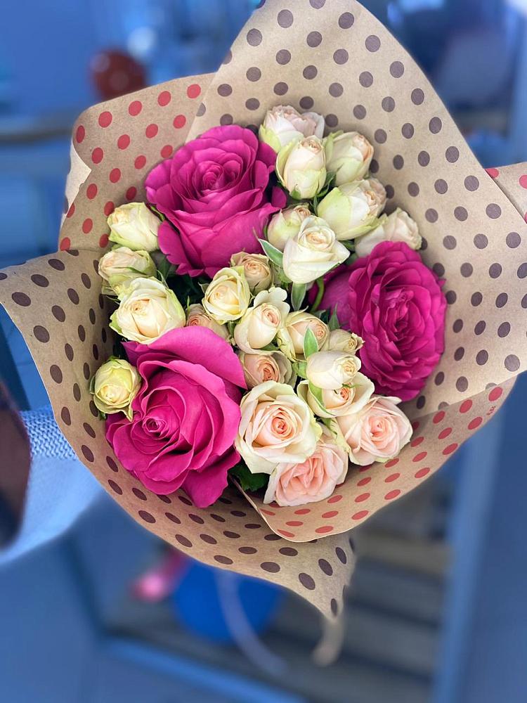 Букет цветов из: Розы в Ровеньках