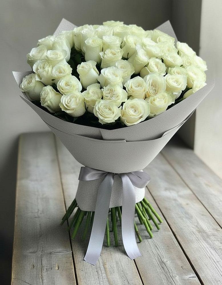 Букет 35 Белых роз в Ровеньках