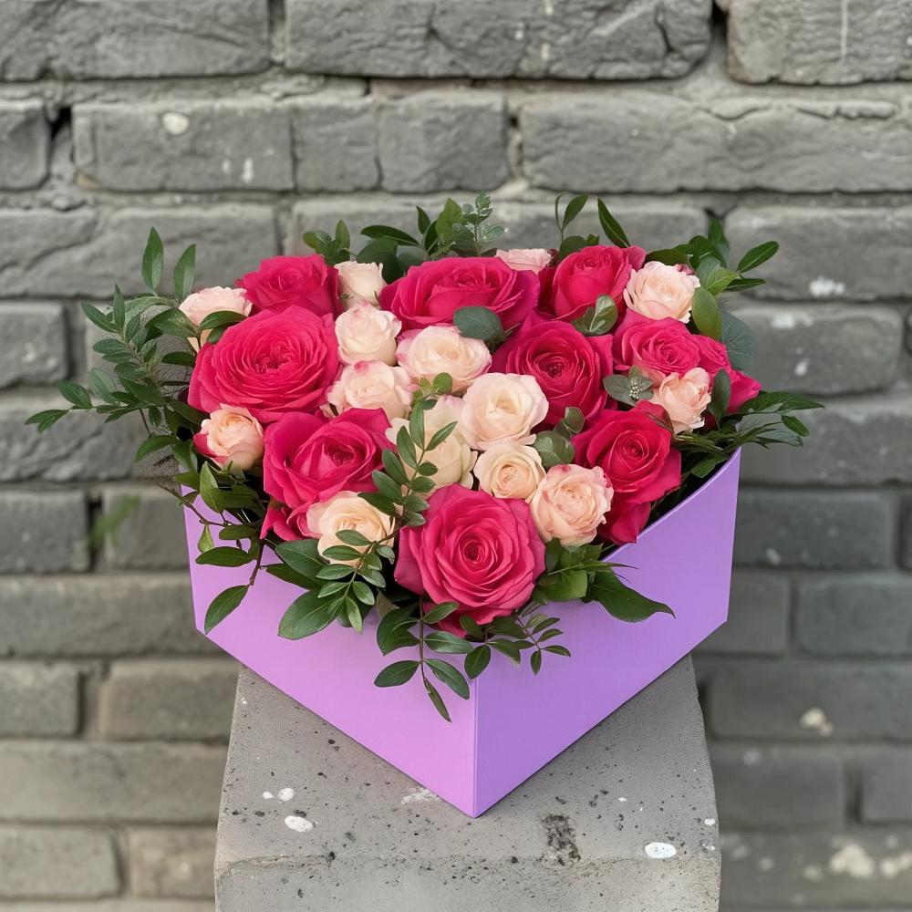 Цветочная композиция из Розы в коробке в Ровеньках