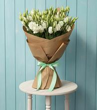 Букет цветов из:  Лизиантусы в Ровеньках