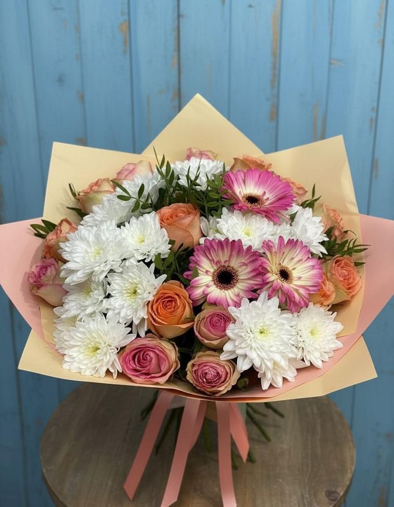 Букет цветов из: Розы, Герберы и Хризантемы в Ровеньках