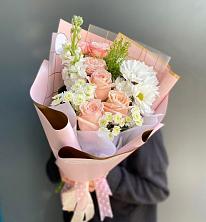 Букет цветов из:  Хризантемы и Розы в Ровеньках