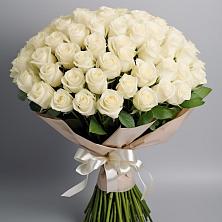 Букет 101 беля роза Белоснежка в Ровеньках