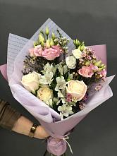 Букет цветов из:  Альстромерии, Розы и Лизиантусы #REPLACE_PRED# Ровеньках