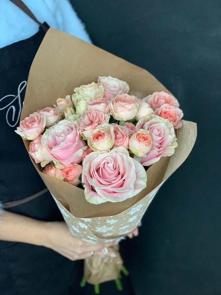 Букет цветов из: Хризантемы и Розы в Ровеньках