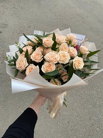 Букет Кремовые розы Латте в Ровеньках