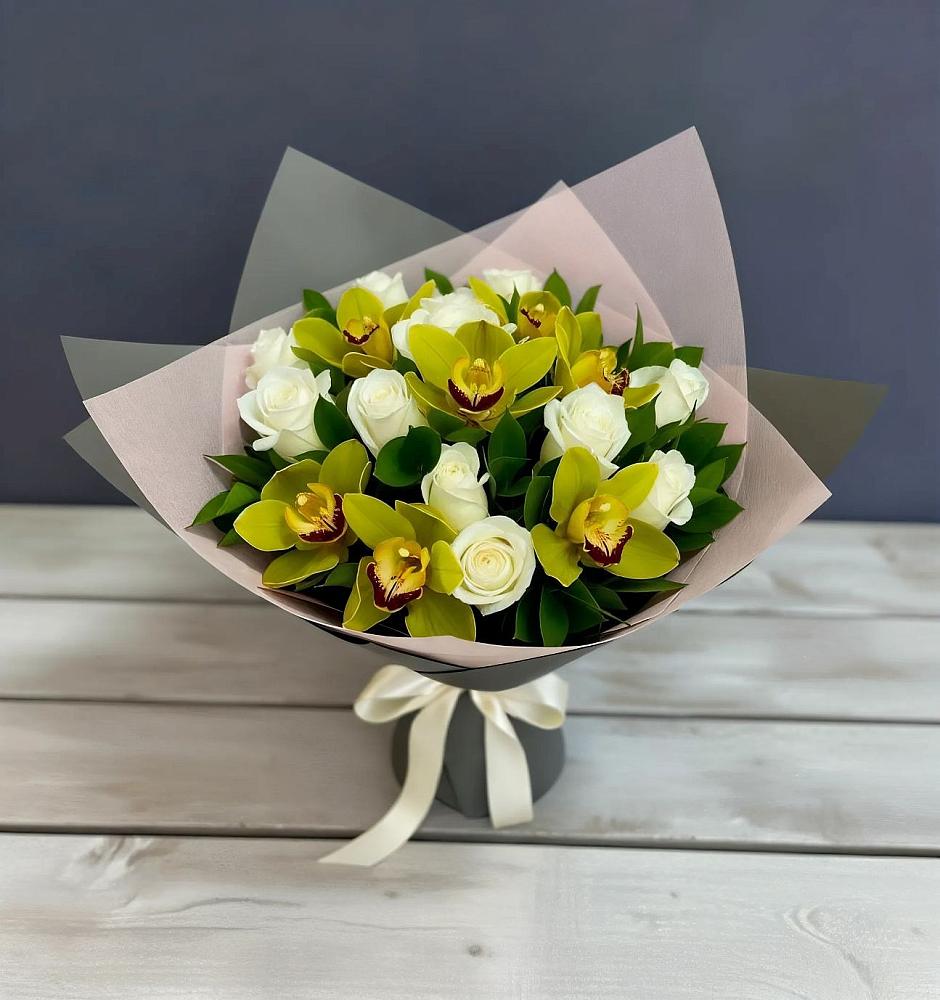 Букет цветов из: Орхидеи и Розы в Ровеньках