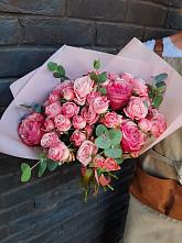 Букет цветов из:  Розы в Ровеньках