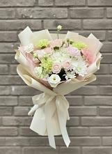 Букет цветов из:  Гвоздики, Розы, Лизиантусы и Хризантемы в Ровеньках