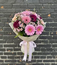 Букет цветов из:  Герберы и Хризантемы #REPLACE_PRED# Ровеньках