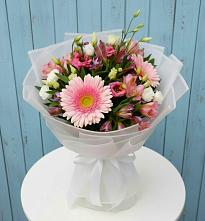 Букет цветов из:  Герберы, Альстромерии и Лизиантусы #REPLACE_PRED# Ровеньках