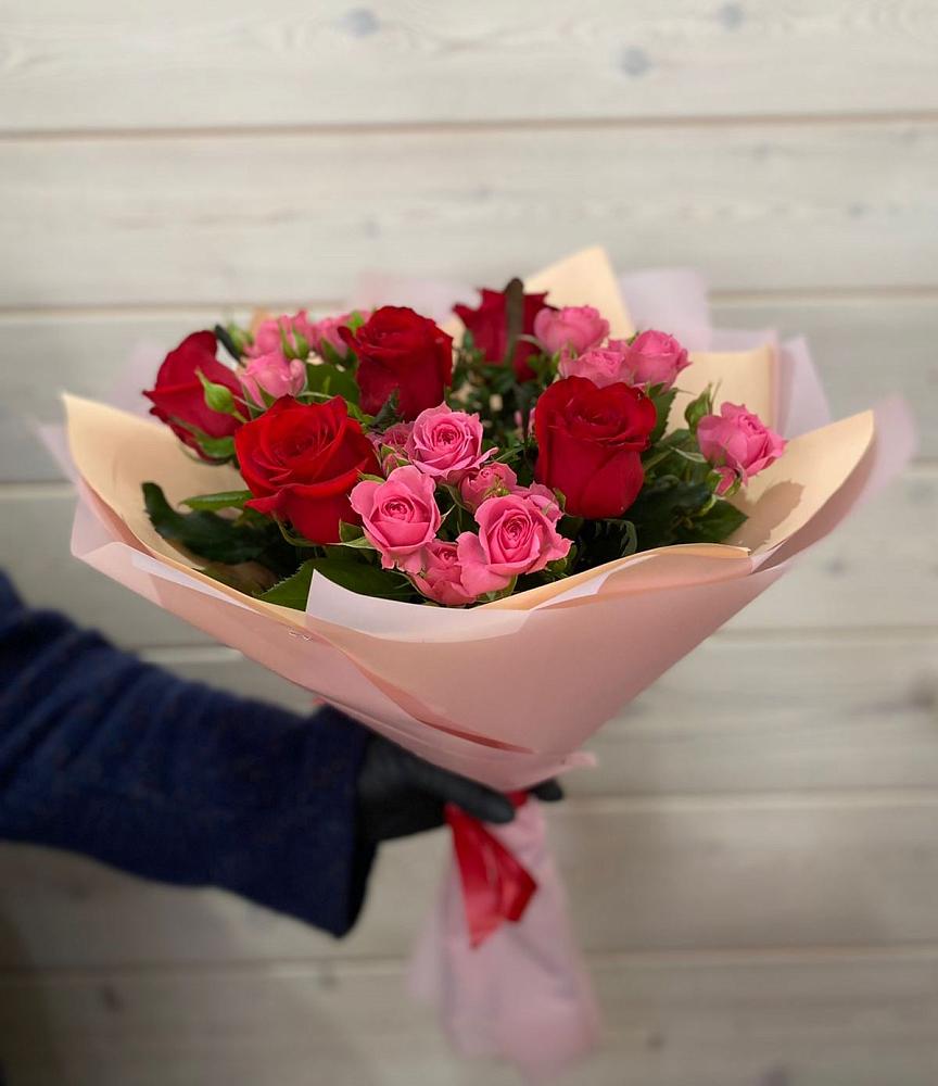 Букет цветов из: Розы в Ровеньках