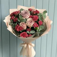 Букет цветов из:  Гвоздики и Розы в Ровеньках