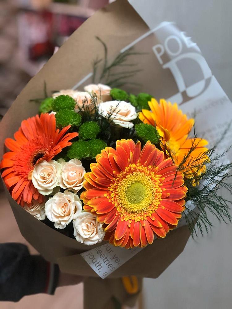 Букет цветов из: Герберы, Хризантемы и Розы в Ровеньках