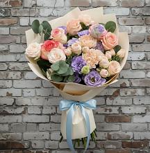 Букет цветов из:  Розы, Лизиантусы и Гвоздики #REPLACE_PRED# Ровеньках