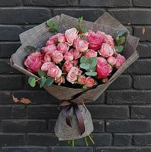 Букет цветов из:  Розы в Ровеньках