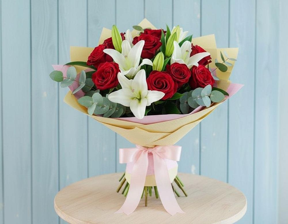 Букет цветов из: Лилии и Розы в Ровеньках
